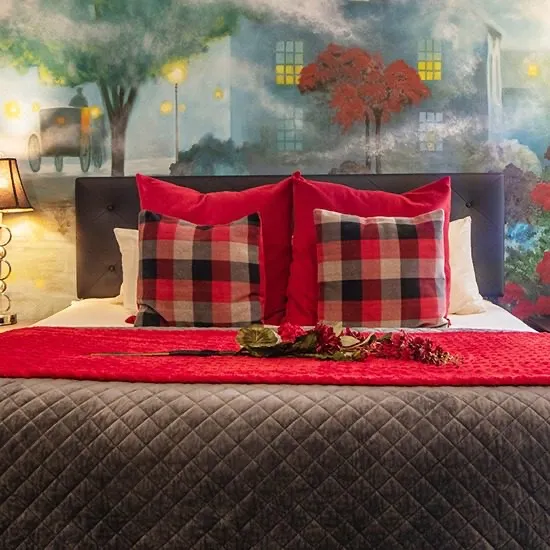 London Fog suite, view 2