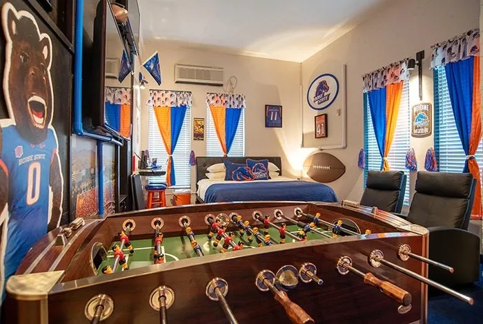 Bronco Nights suite, view 4