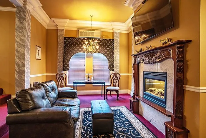 The Capitol suite, view 4