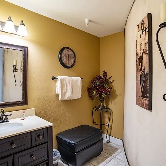 Romeo’s Retreat suite, view 2