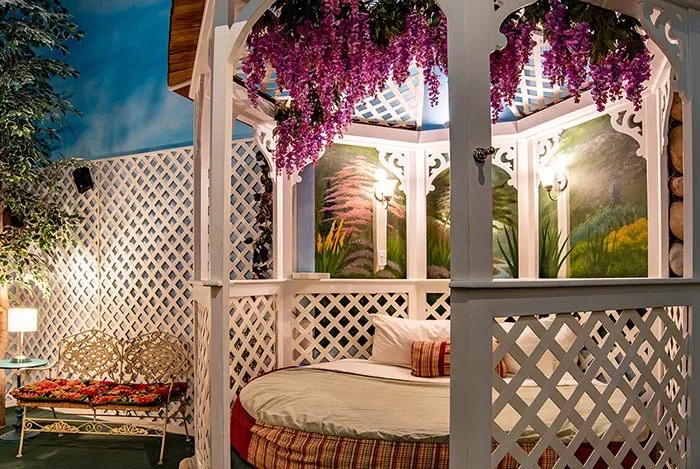 Country Garden suite, view 4