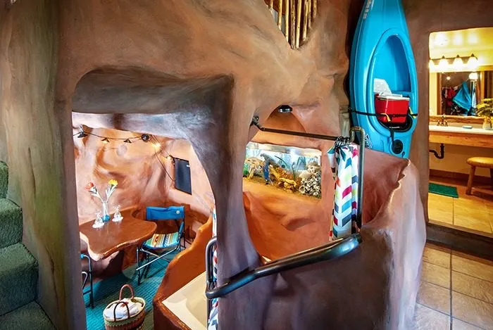 Lake Powell suite, view 4