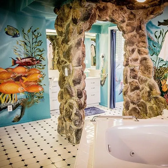 Caribbean Sea Cave suite, view 3