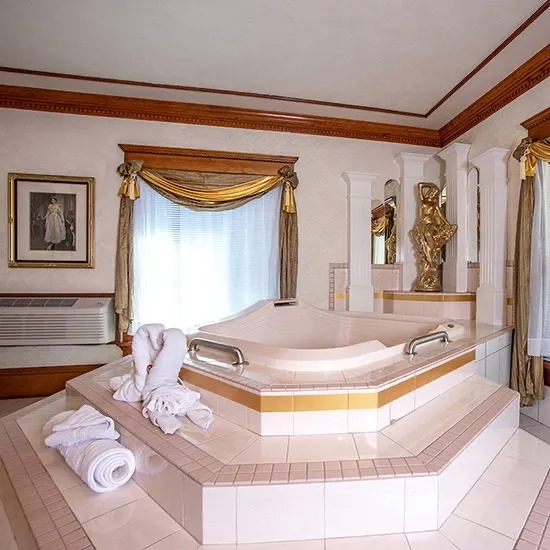 Imperial Palace suite, view 3