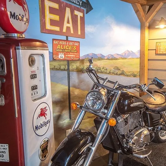 Biker Roadhouse suite, view 3