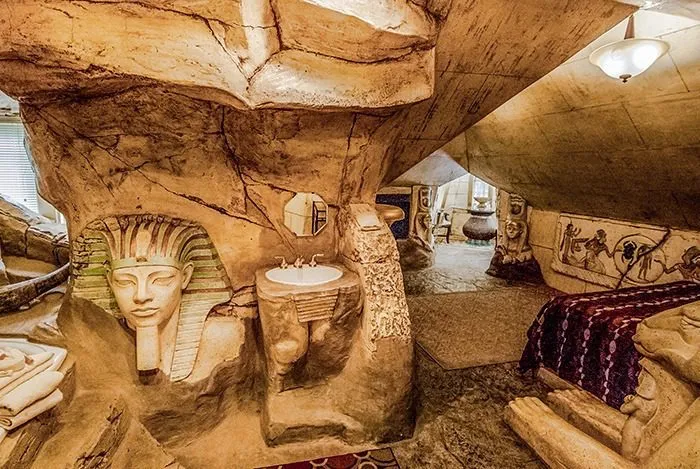 Mysteries of Egypt suite, view 4